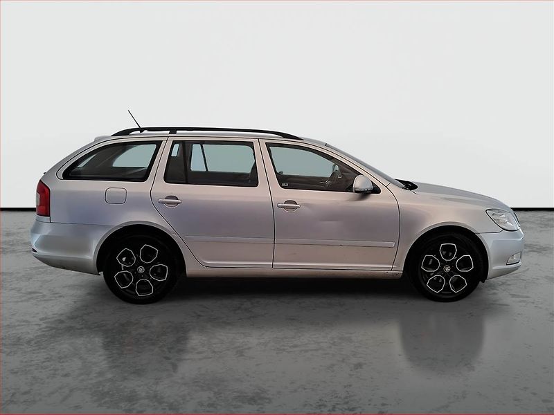 Škoda Octavia (2012) 1.6 TDI, Automat - fotka 6 z 17