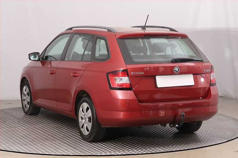Škoda Fabia (2016) 1.2 TSI, ČR,1.maj, Serv.kniha - fotka 4 z 14