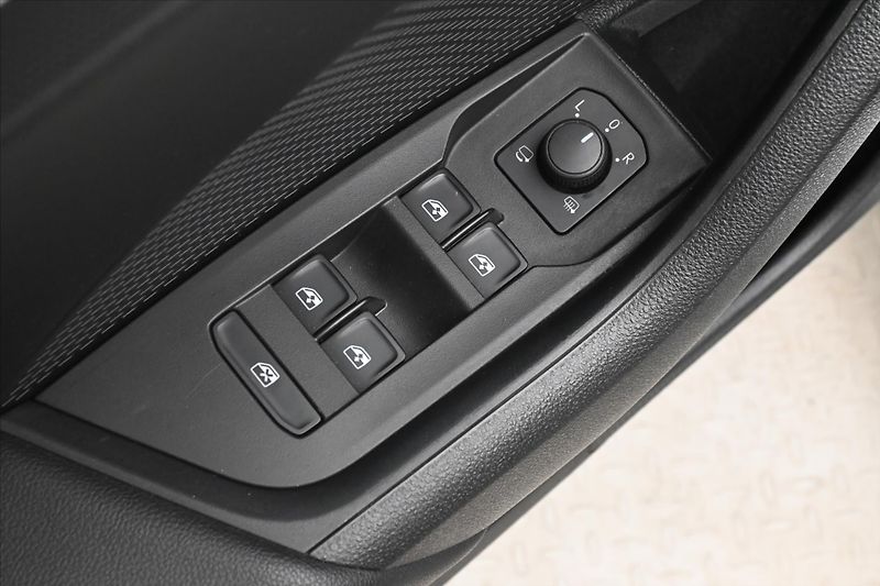 Škoda Octavia 2,0 TDI 110kW DSG Style Záruka - fotka 26 z 32