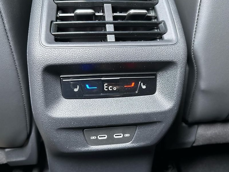 Volkswagen Tiguan (2025) SUV - fotka 22 z 30