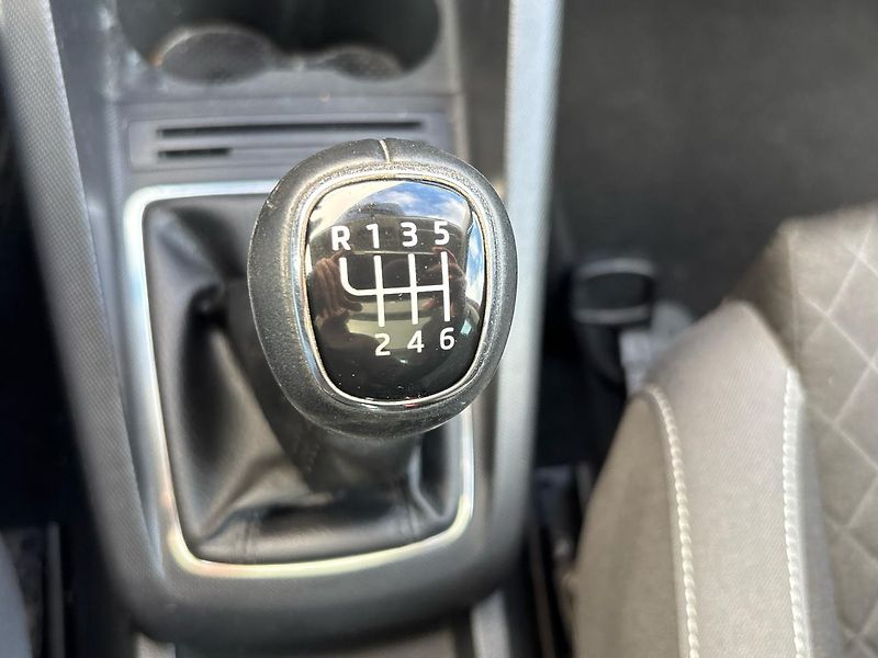 Škoda Fabia SPORT COLOR - fotka 25 z 26