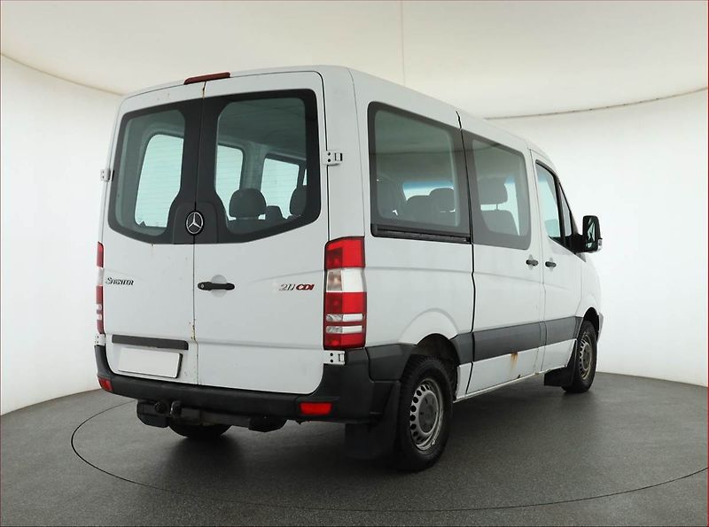 Mercedes-Benz Sprinter (2010) 211 CDI, Bus, 9Míst, ČR - fotka 5 z 12