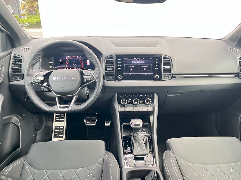Škoda Karoq (2024) Sportline 1,5TSI 110kW DSG 7st - fotka 5 z 33