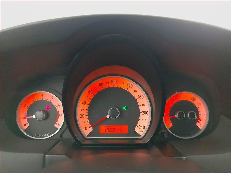 Kia Ceed (2007) 1.6 i, Serv.kniha, nová STK - fotka 11 z 18