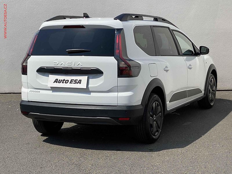 Dacia Jogger (2026) 1.2 ECO-G, 1.maj,ČR, záruka - fotka 4 z 18