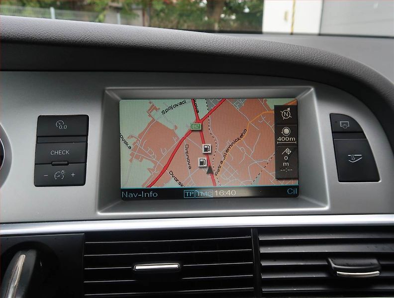 Audi A6 Allroad (2008) 2.7 TDI, 4X4, Automat, Navi - fotka 24 z 27