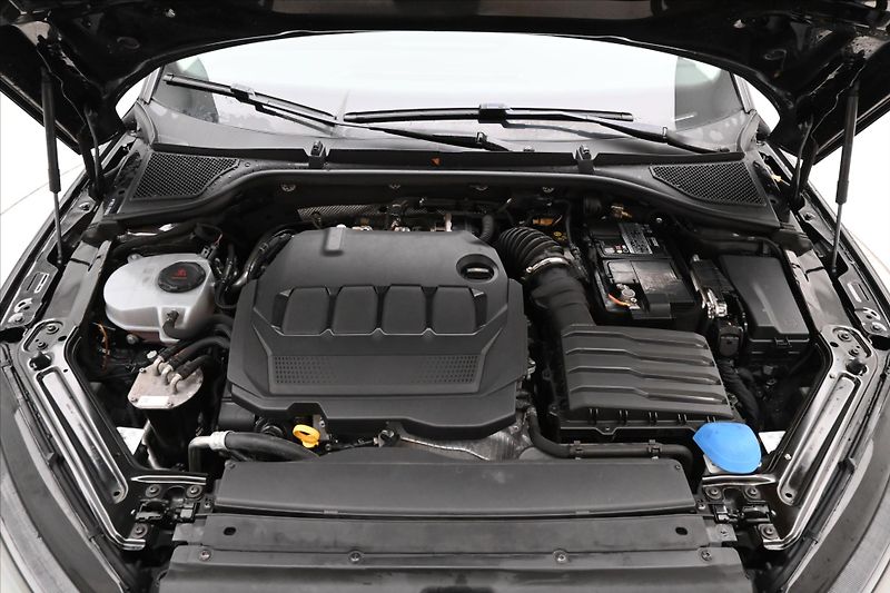 Škoda Octavia 2,0 TDI 110kW DSG Style Záruka - fotka 9 z 33