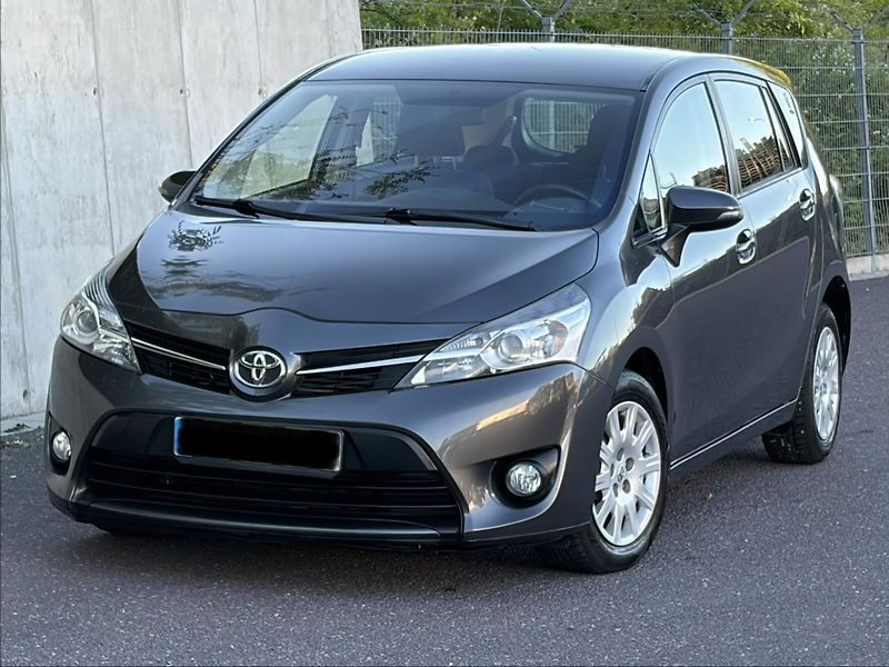 Toyota Verso (2014) 7MÍST/1.6d 82kW/SERVIS TOYOTA - fotografie inzerátu