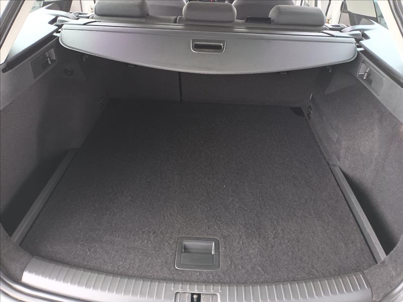 Seat Leon 1,2 TSI,77KW,SERVISKA,KLIMA, - fotka 20 z 41