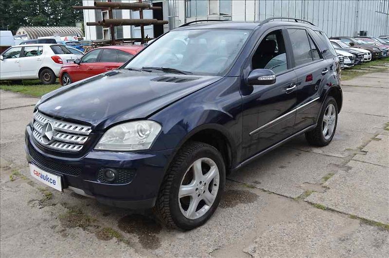 Mercedes-Benz Ostatní (2007) 280 CDI 4-MOTION - fotka 1 z 19