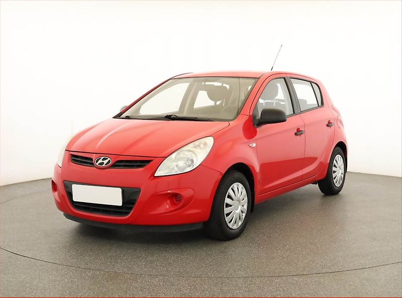 Hyundai i20 (2010) 1.2, zamluveno - fotka 2 z 15