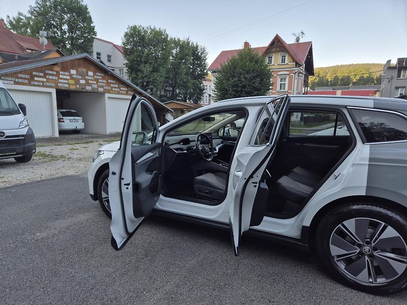 Škoda Enyaq ZAMLUVENO ! - fotka 13 z 46