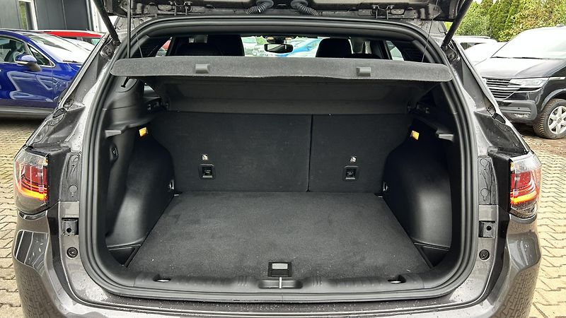 Jeep Compass 1.3T 150k 80.Annivesary - fotka 13 z 13