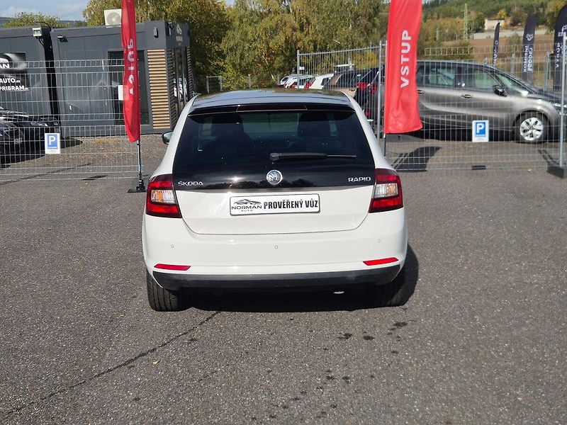 Škoda Rapid 1.6TDi 77kw, elegance - fotka 6 z 24