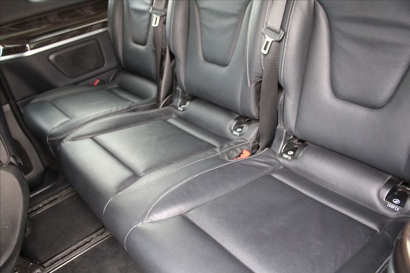 Mercedes-Benz Třídy V 2,0 250d  AVANTGARDE, 4MATIC - fotka 31 z 38