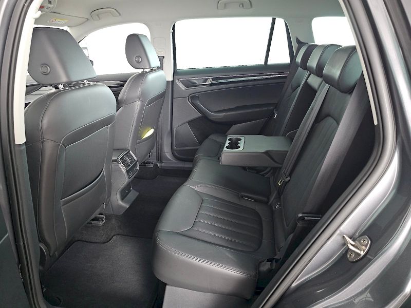 Škoda Kodiaq (2023) 2.0TDi 147kW 4X4 LAURIN a KLEM - fotka 7 z 38