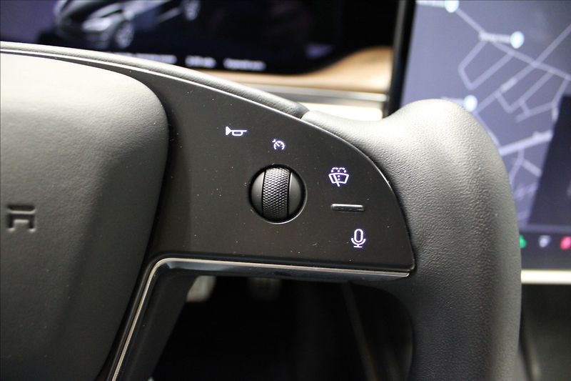 Tesla Model S 0,0 1.majitel ZÁNOVNÍ ! - fotka 15 z 34