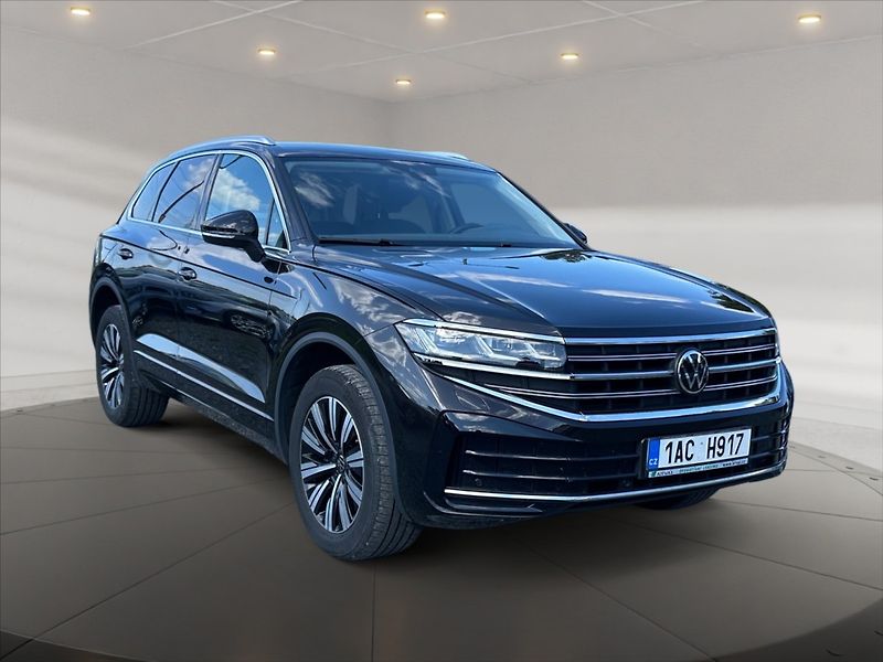 Volkswagen Touareg 3,0 TDI Exclusive 4M DSG - fotka 1 z 11