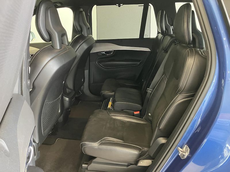 Volvo XC90 D5 AWD R-Design AT8, ČR - fotka 14 z 54