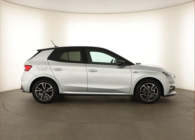 Škoda Fabia (2025) 1.0 TSI, Monte Carlo, FullLed - fotka 6 z 15