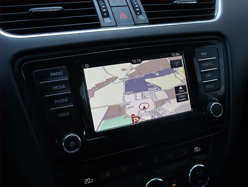Škoda Octavia (2017) Ambition 1.6 TDI, Serv.kniha - fotka 12 z 15