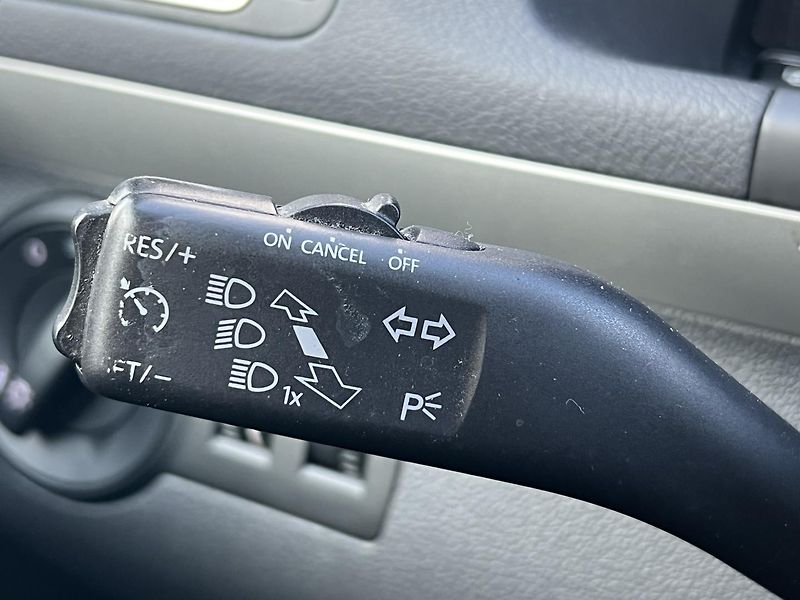 Volkswagen Touran 1.2TSi 77kw  7MÍST TEMPOMAT  - fotka 15 z 43