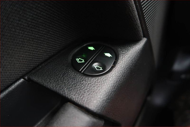 Ford Fusion (2010) 1.4, jezdí výborně - fotka 14 z 14