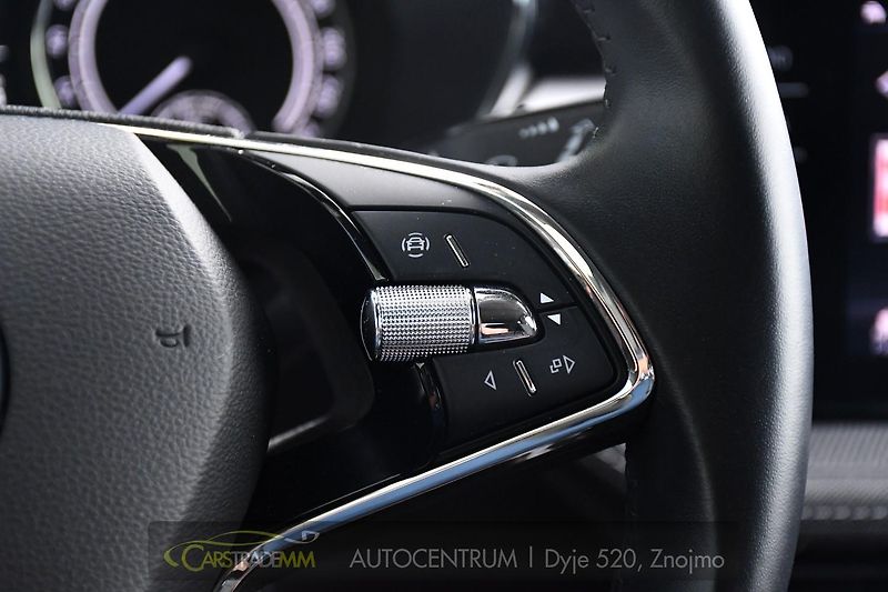Škoda Fabia 1.0TSi STYLE 1M ČR - fotka 29 z 49
