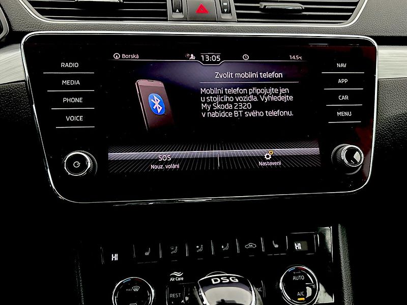 Škoda Superb Ambition DSG - fotka 25 z 28