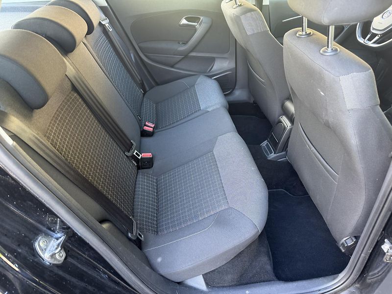 Volkswagen Polo 1,2TSI 66kW Servisní kniha - fotka 13 z 23
