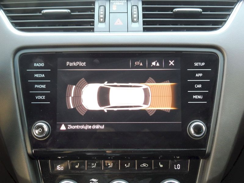 Škoda Octavia (2019) Combi ScoutLine 2,0 TDI 110kW - fotka 12 z 30