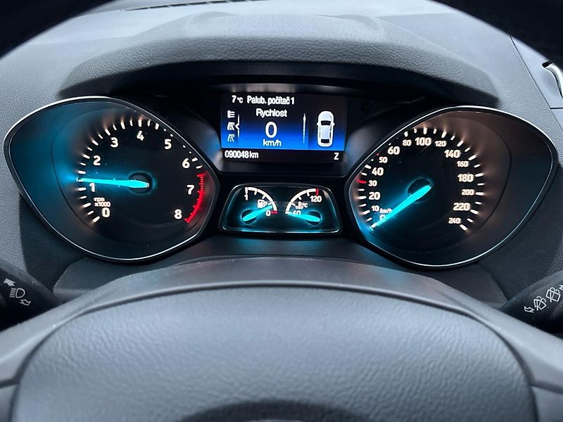 Ford Kuga Titanium - fotka 11 z 26