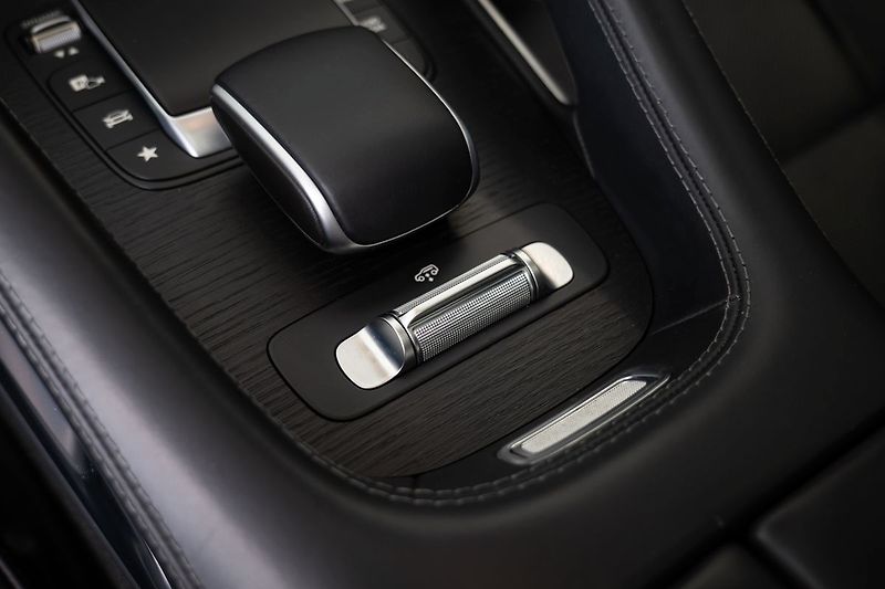 Mercedes-Benz GLS 4Matic AMG Line - fotka 20 z 28
