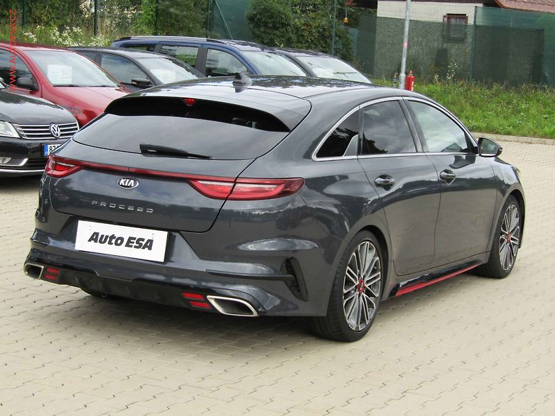 Kia ProCeed (2021) 1.6 T-GDi, ČR, Navi, LED, AC - fotka 6 z 23