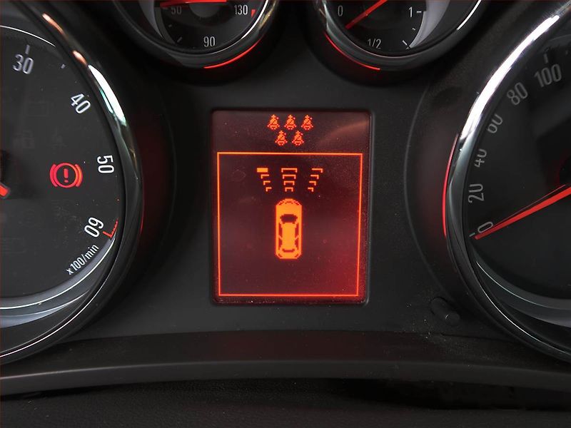 Opel Zafira (2016) 2.0 CDTI, 7 míst, Navi - fotka 13 z 18