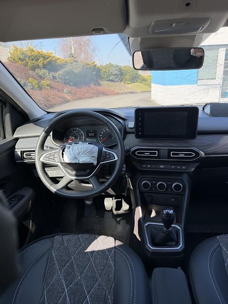 Dacia Sandero 1,0i 67kW LPG  - fotka 8 z 15