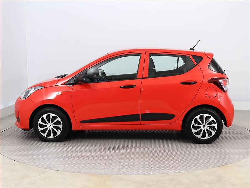 Hyundai i10 (2018) Family+ 1.0, Serv.kniha - fotka 3 z 9