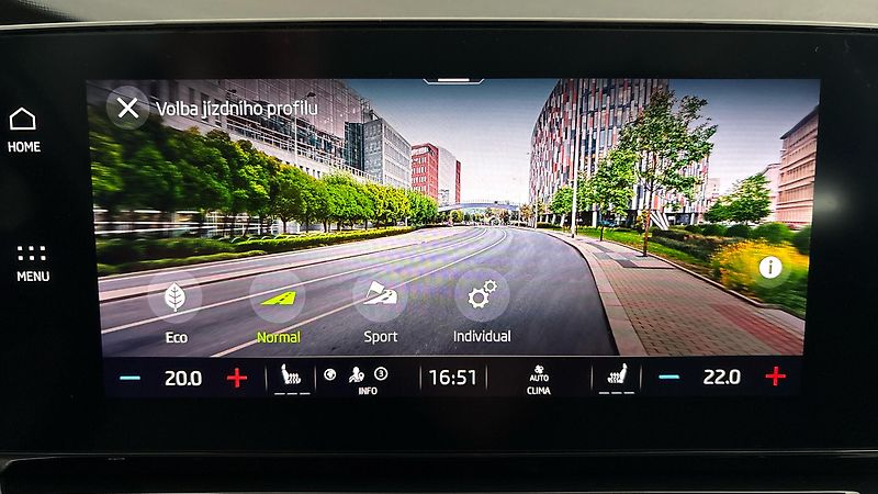 Škoda Octavia 1.5 TSI E-Tec DSG Style Combi - fotka 25 z 25