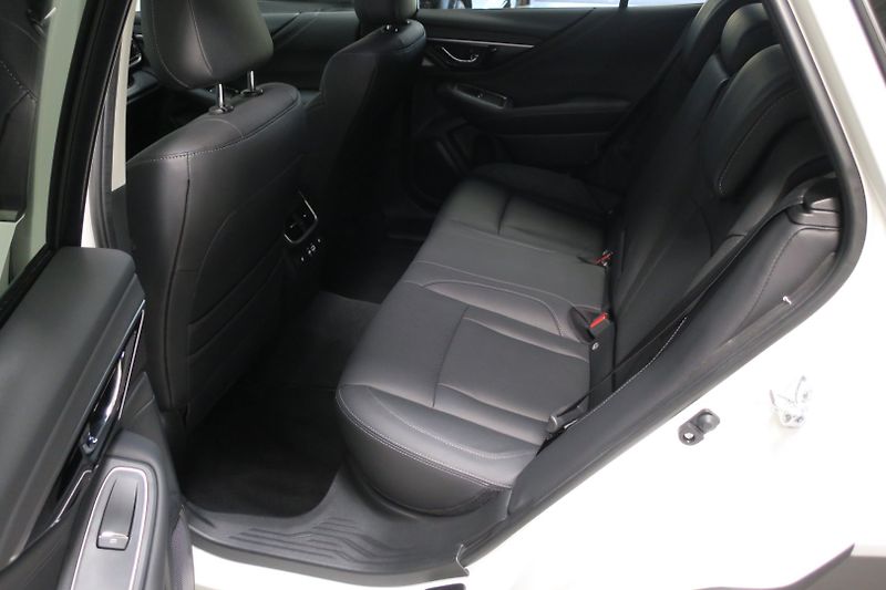 Subaru Outback (2025) 2.5i AWD Touring Tov. ZÁRUKA - fotka 44 z 50