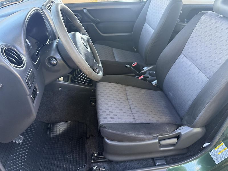 Suzuki Jimny 1,3i 4x4 TAŽNÉ SERVISKA - fotka 12 z 20