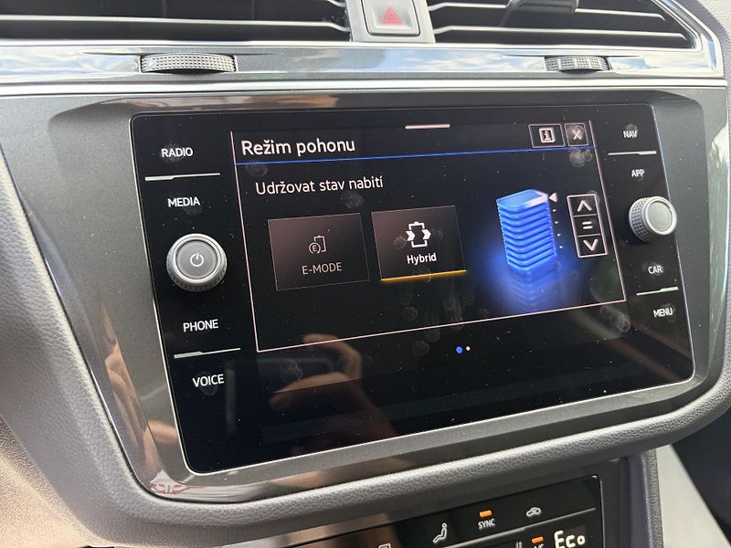 Volkswagen Tiguan 1.4TSI eHYBRID DSG MATRIX  - fotka 51 z 67
