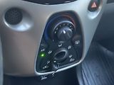 Toyota Aygo 1.0i, ČR-1m, X-Play Style - náhled 12