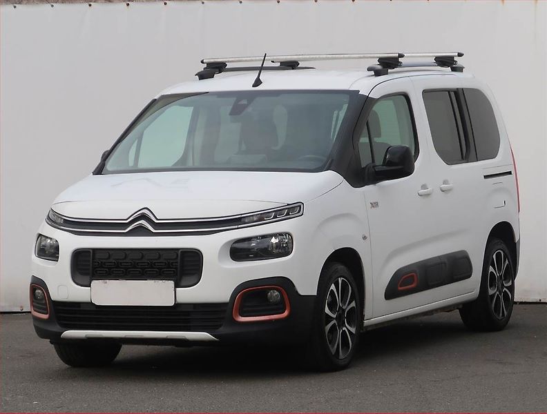 Citroën Berlingo (2019) Feel 1.5 BlueHDi, 5Míst, ČR - fotka 2 z 18