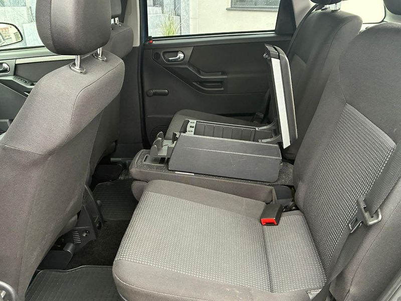 Opel Meriva (2007) 1.7CDTi, 92KW - fotka 22 z 24