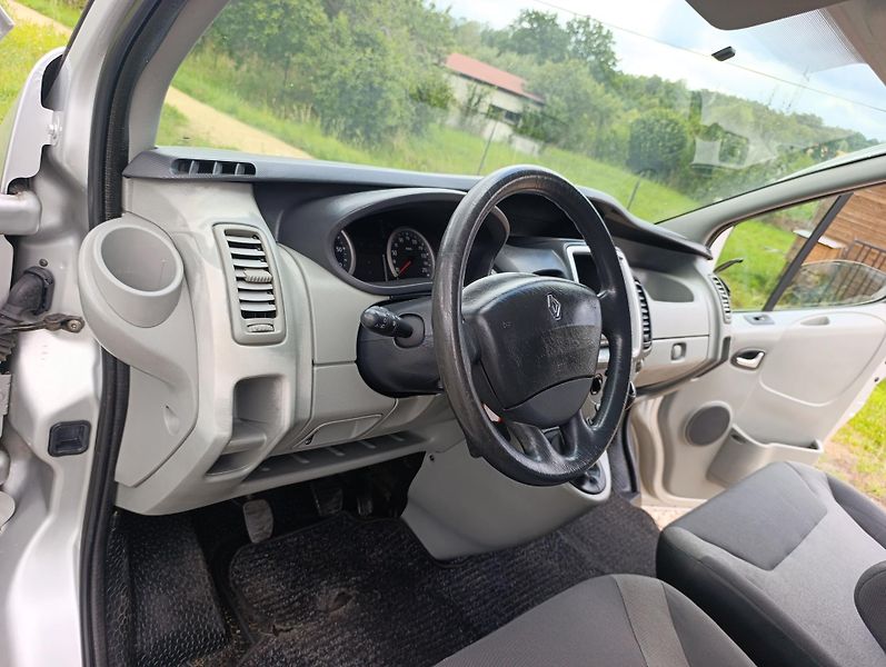 Renault Trafic (2011) 2.0 Dci tažné - fotka 11 z 21