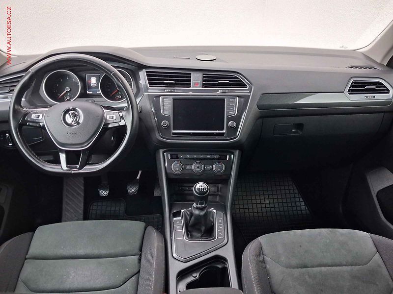 Volkswagen Tiguan (2016) 1.4 TSI, 1.maj,ČR, LED, masáž - fotka 8 z 17