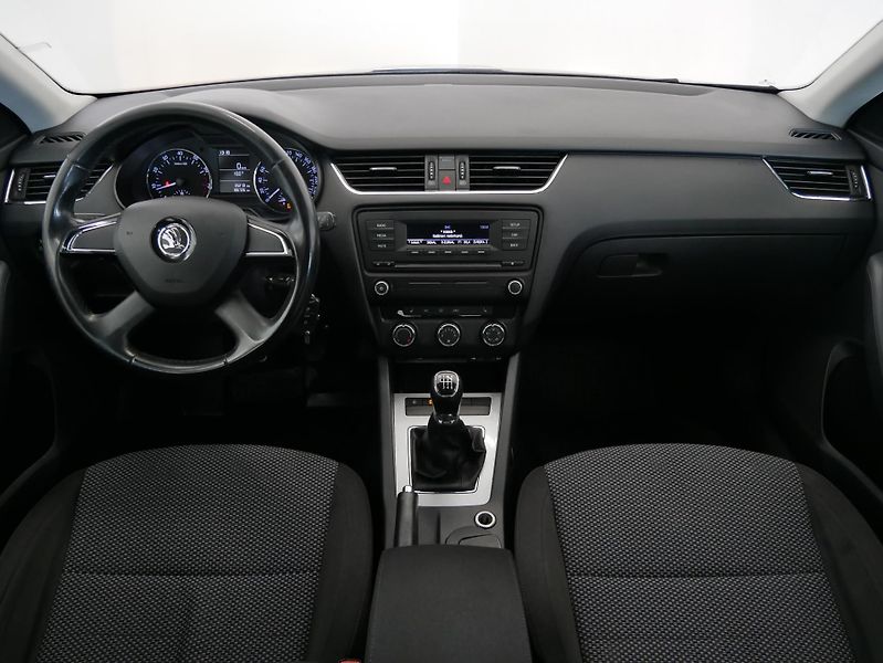 Škoda Octavia - fotka 5 z 22