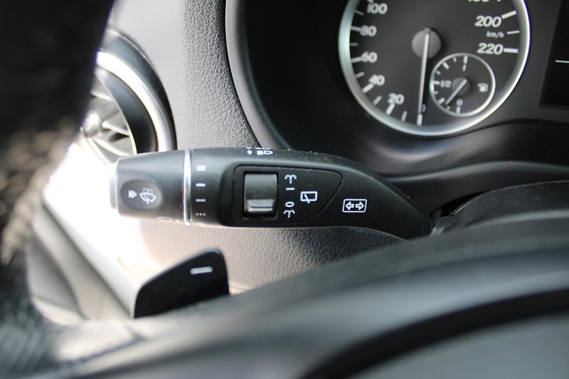 Mercedes-Benz Vito 2,2 116CDI 5Míst Automat+klima - fotka 17 z 23