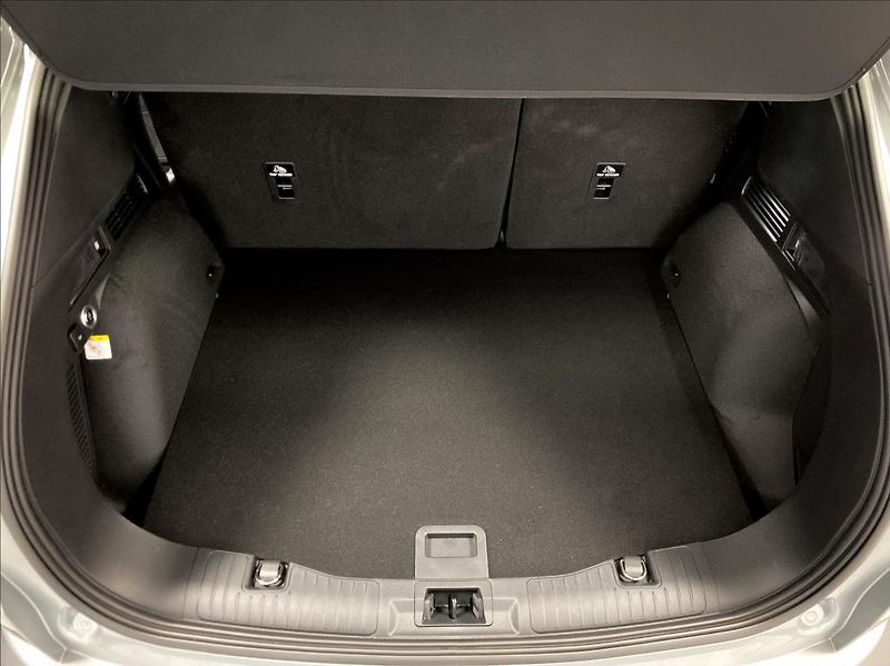 Ford Kuga (2025) 2.5 Duratec HEV Active X - fotka 16 z 18