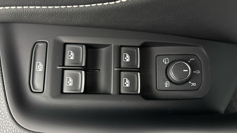 Volkswagen Arteon 2.0 TDI DSG Elegance - fotka 22 z 27